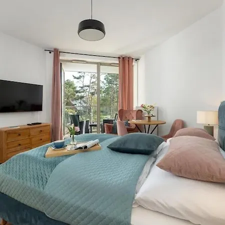 Apartment Holiday Studio Near The Beach, Pool, Sauna