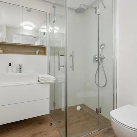 Holiday Studio Near The Beach, Pool, Sauna Apartment Pobierowo