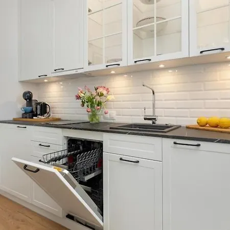 Holiday Studio Near The Beach, Pool, Sauna