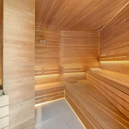 Near The Beach, Pool, Sauna Appartement