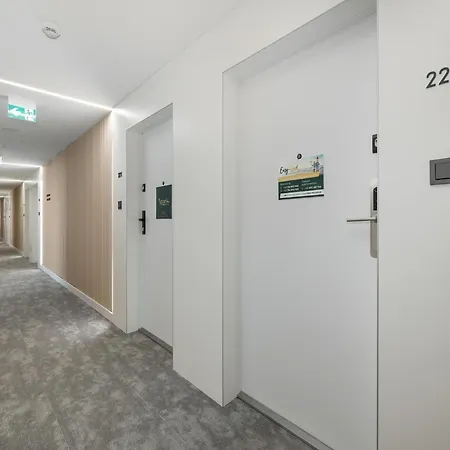 Near The Beach, Pool, Sauna Appartement