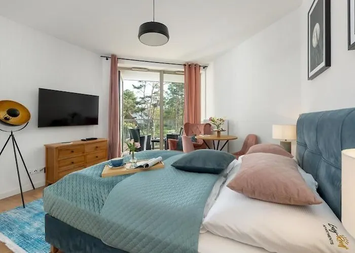 Lägenhet Holiday Studio Near The Beach, Pool, Sauna