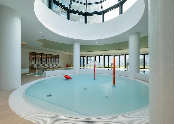 Holiday Studio Near The Beach, Pool, Sauna